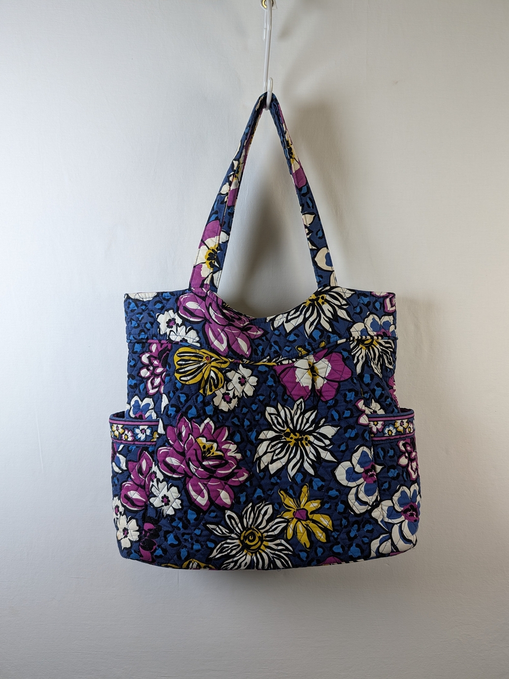 Vera Bradley African Violet Blue Floral Quilted Tote Bag Side Pockets Zipper Top
